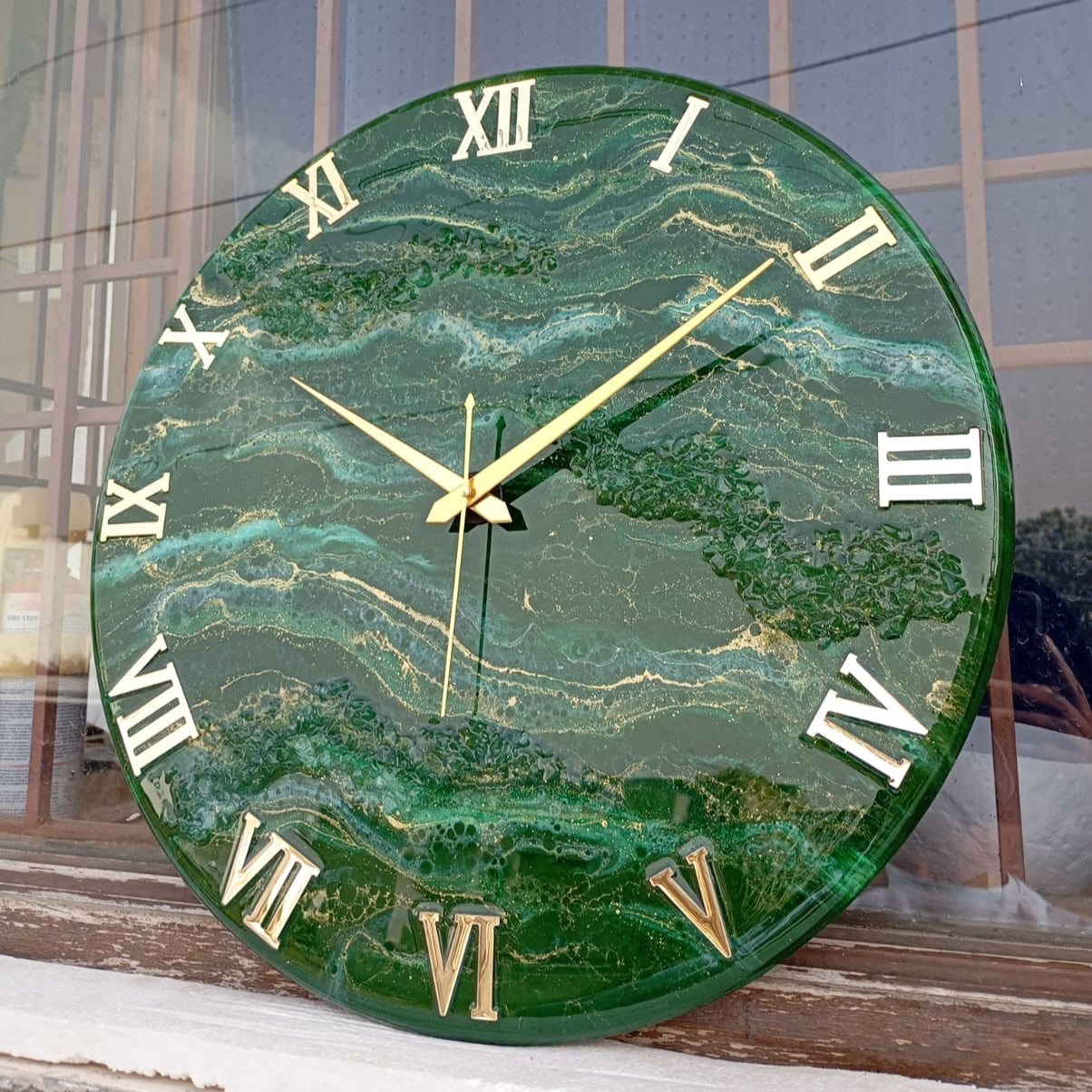 Green desert Silent Clock 17.5 inches