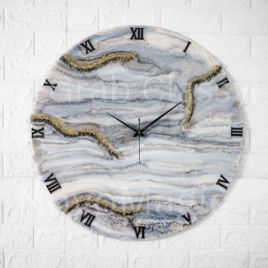 Black & White Desert Medium Size Silent Clock 17.5 Inches.