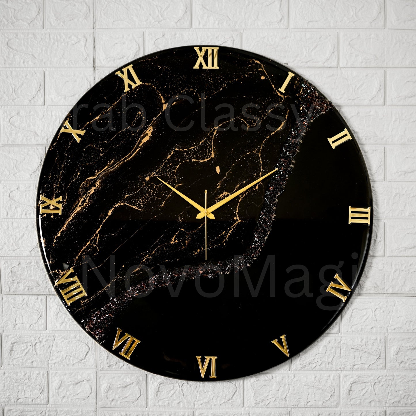 Black Stunner Medium Size Clock 17.5 Inches