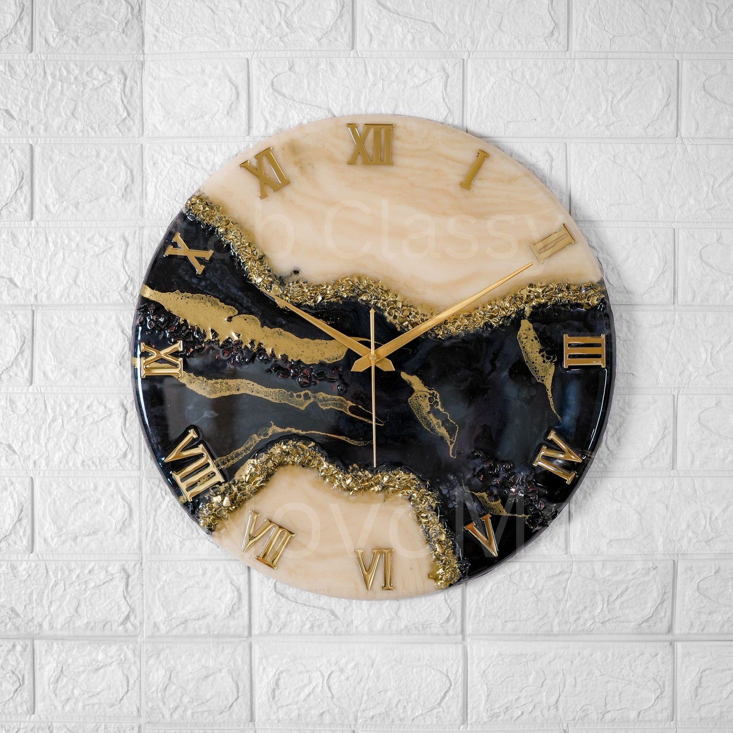Black pond Medium Size Silent Clock 17.5 Inches
