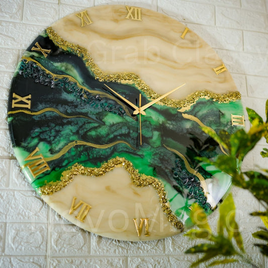 Green Pond Large Silent Clock