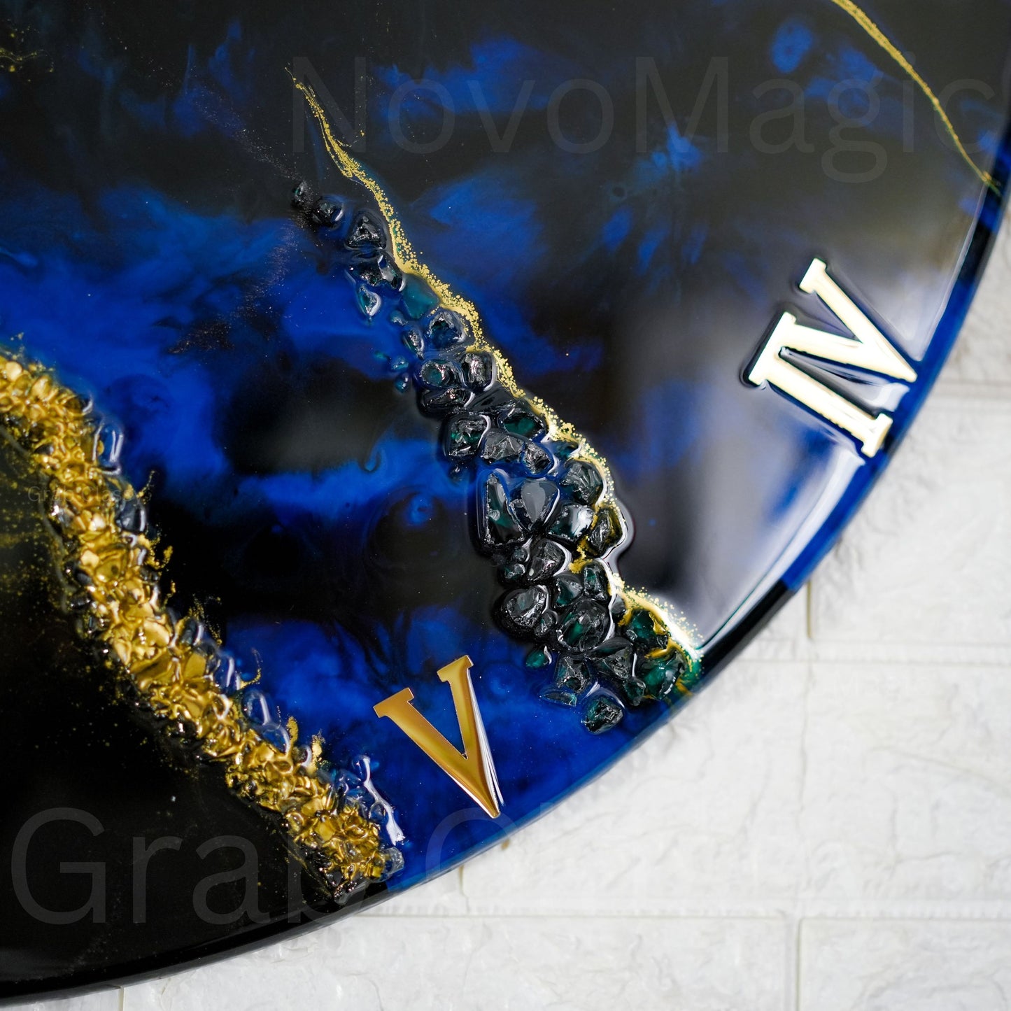 Blue Stunner Silent Clock 30cm