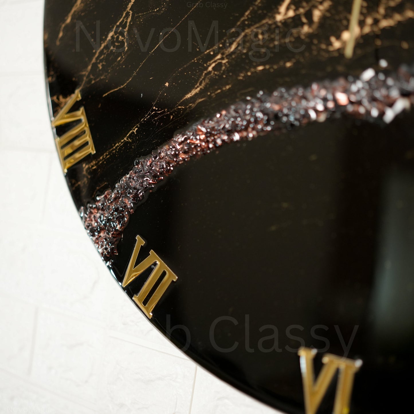 Black Stunner Medium Size Clock 17.5 Inches