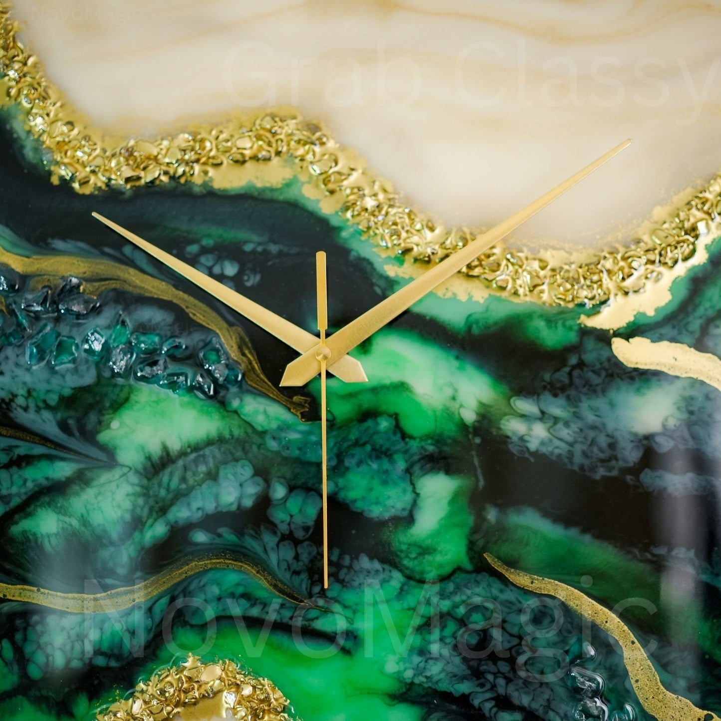 Green Pond Large Silent Clock