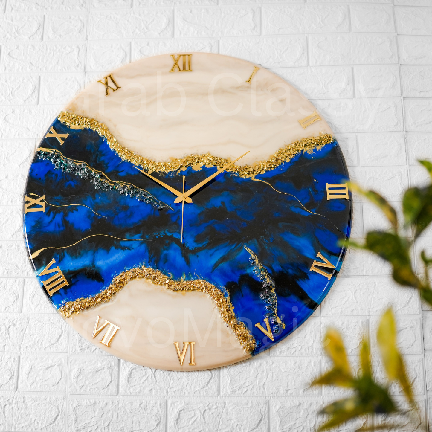 The Gem Medium Size Silent Clock 17.5 Inches