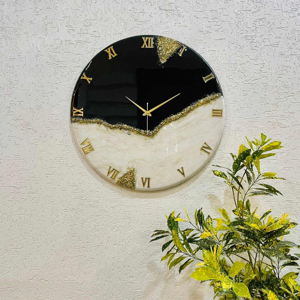 Black Peak Large Silent Clock 27 Inches