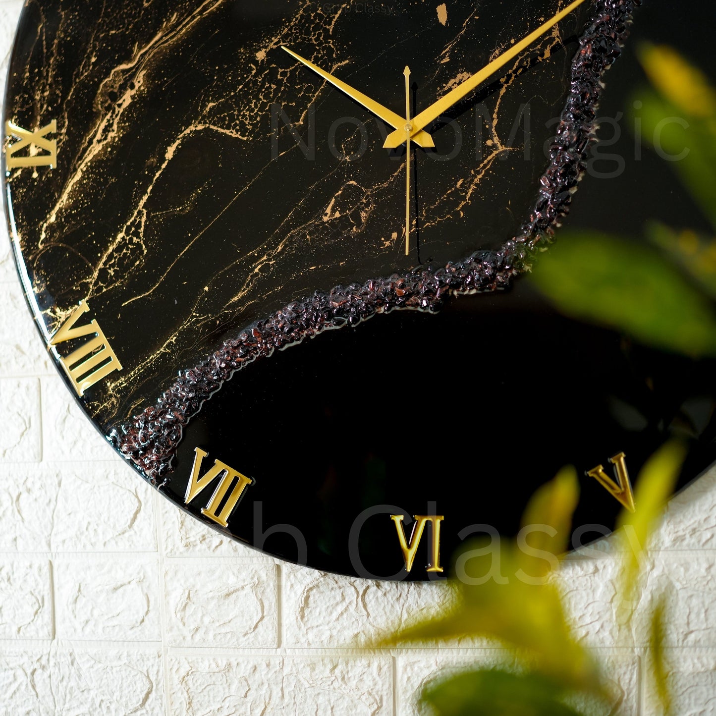 Black Stunner Large Silent Clock