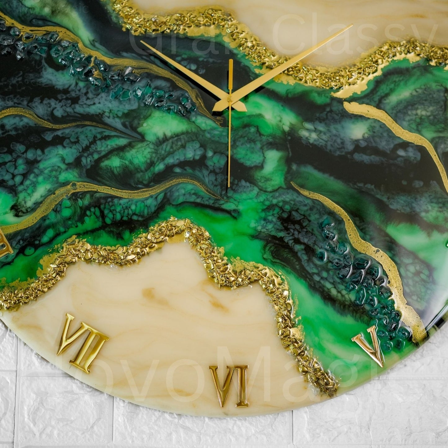 Green Pond Large Silent Clock