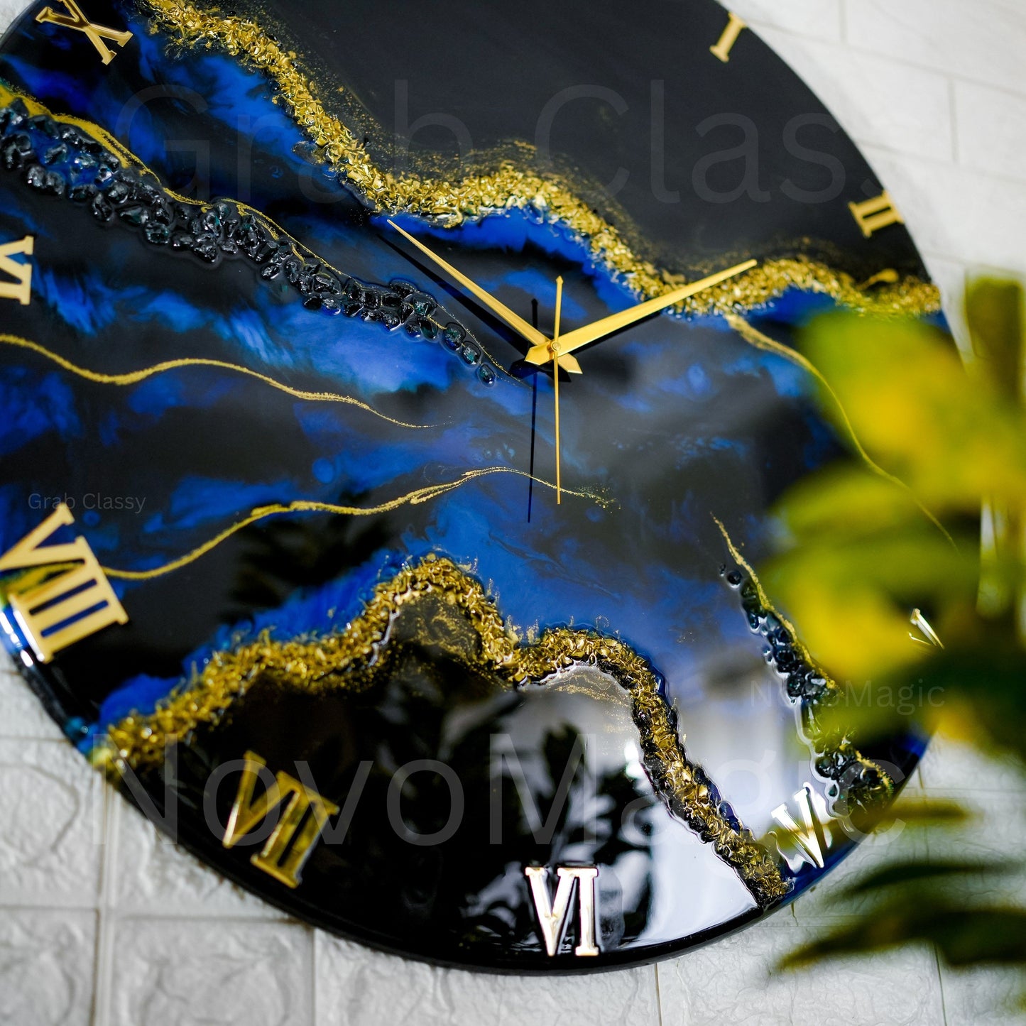 Blue Stunner Silent Clock 30cm