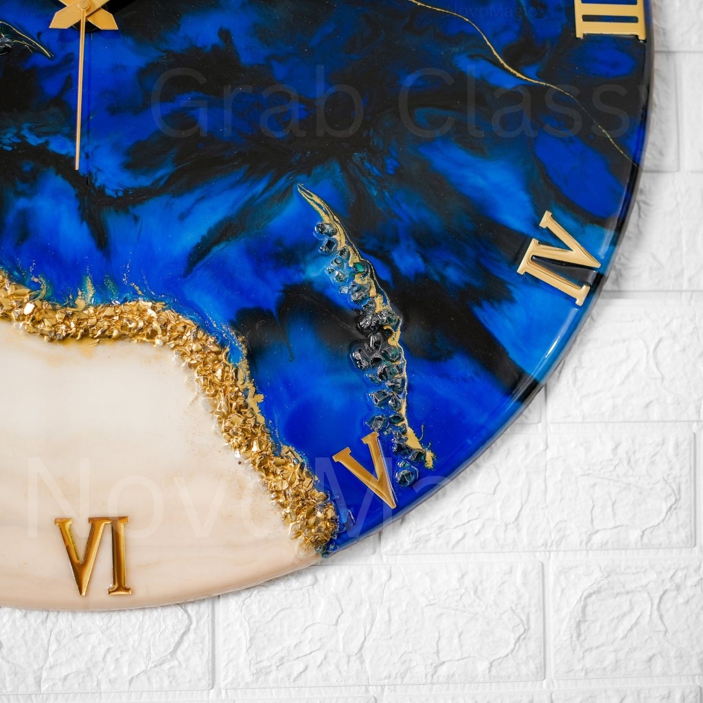 The Gem Medium Size Silent Clock 17.5 Inches