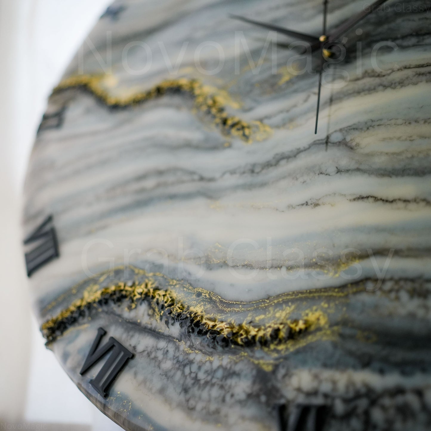 Black & White Silent Clock 30cm