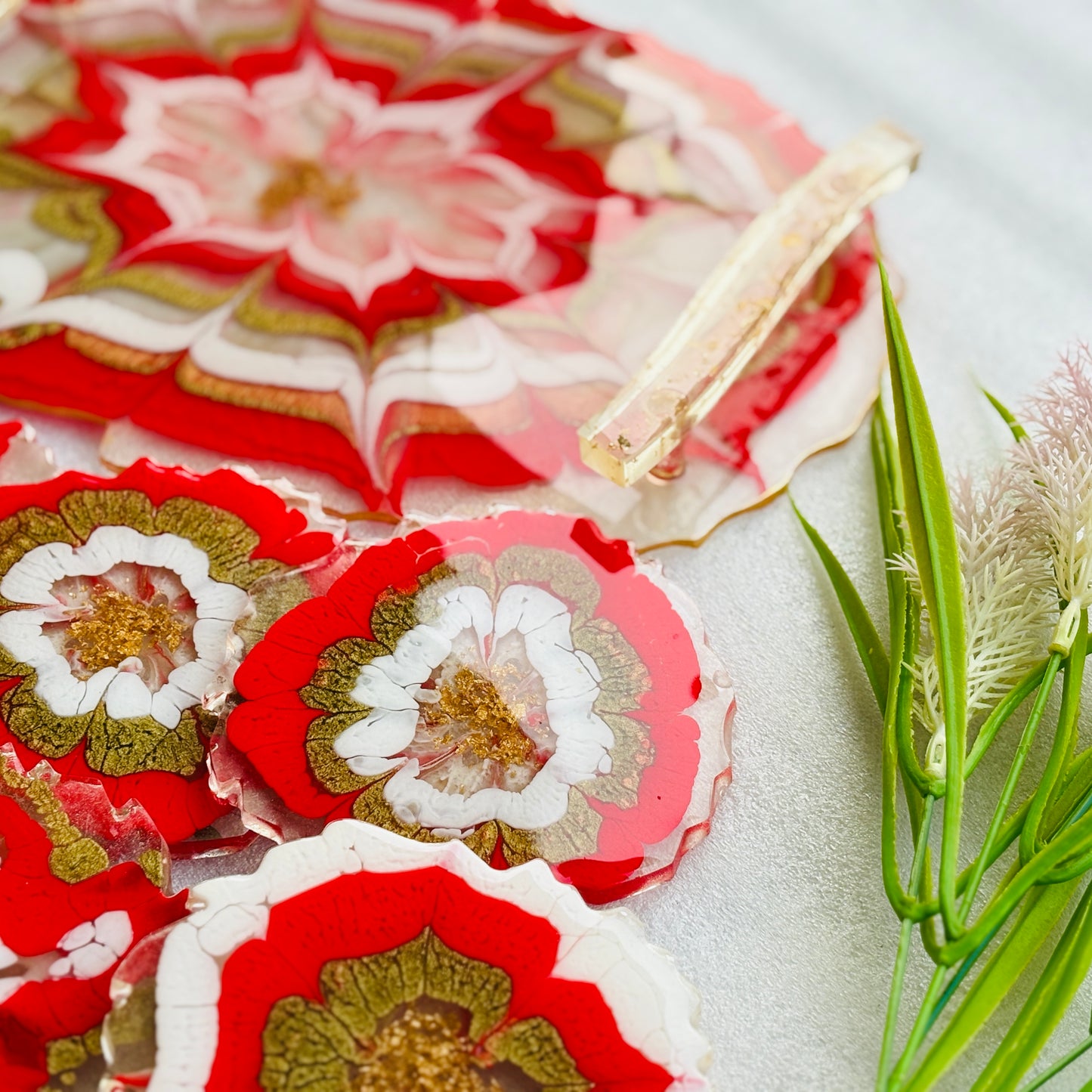 *Resin Art Spiral Red Handmade Tray With Six Coasters