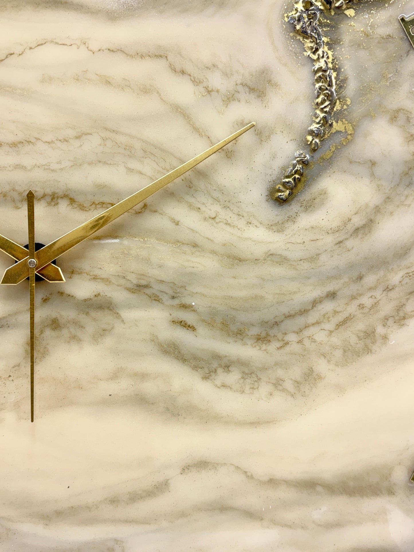 Desert (Y) Clock Large 27 Inches(CS)