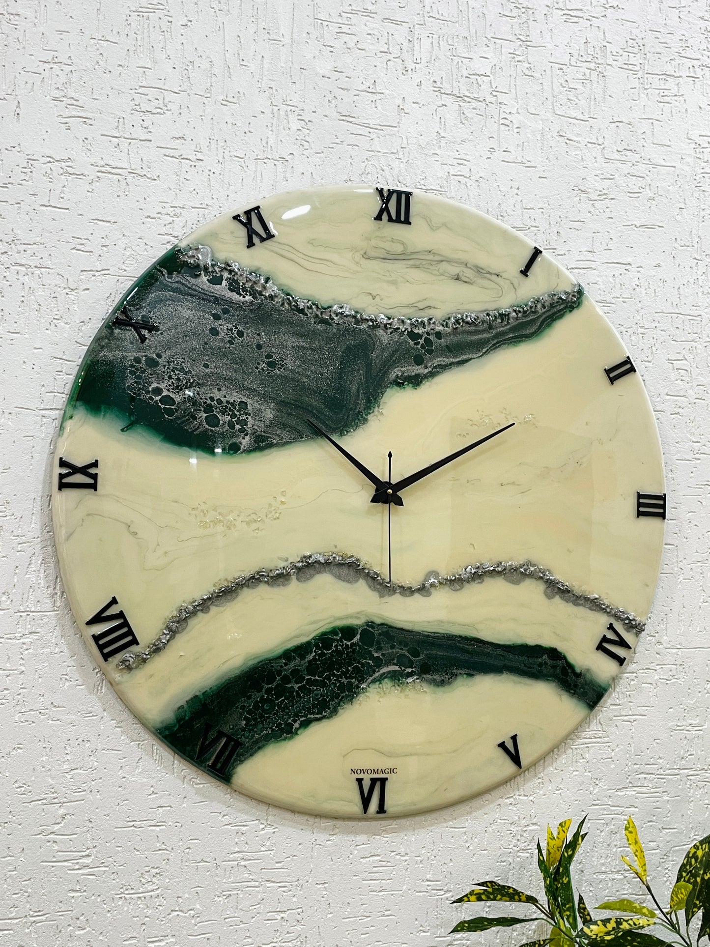 IVY Large Silent Clock 27 Inches