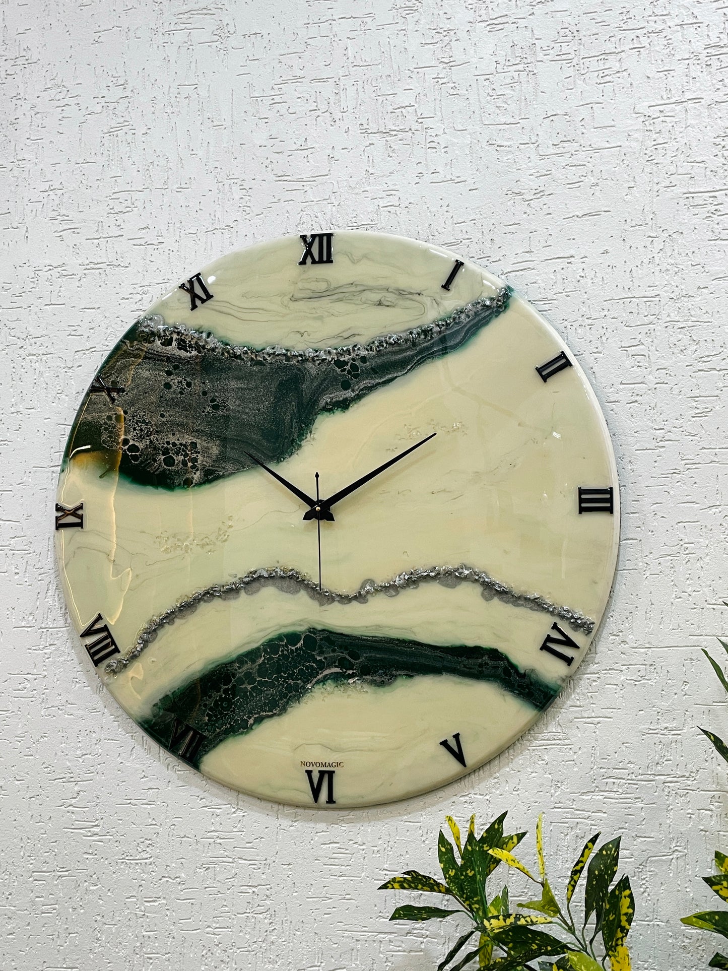IVY Large Silent Clock 27 Inches