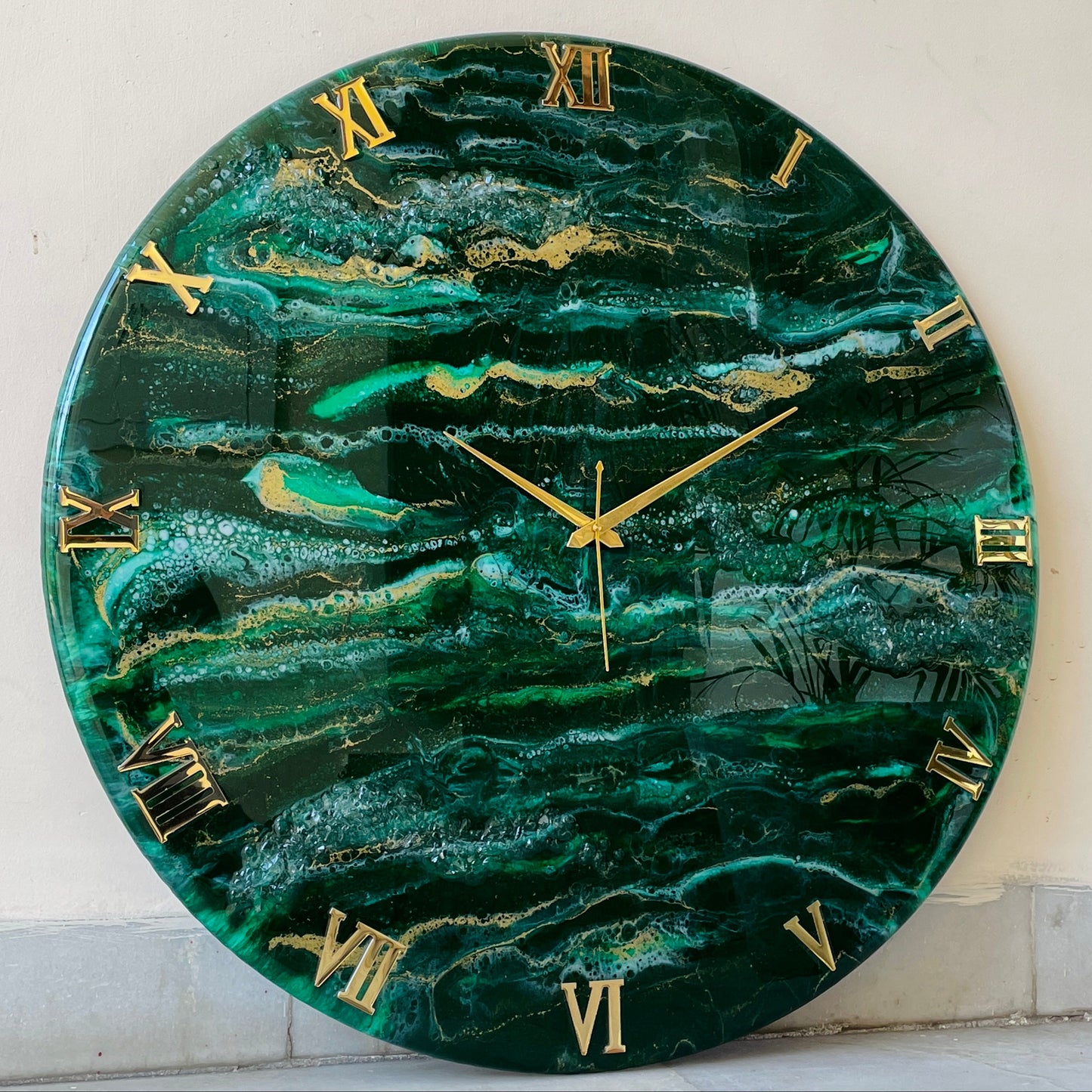 Green Desert Silent Clock