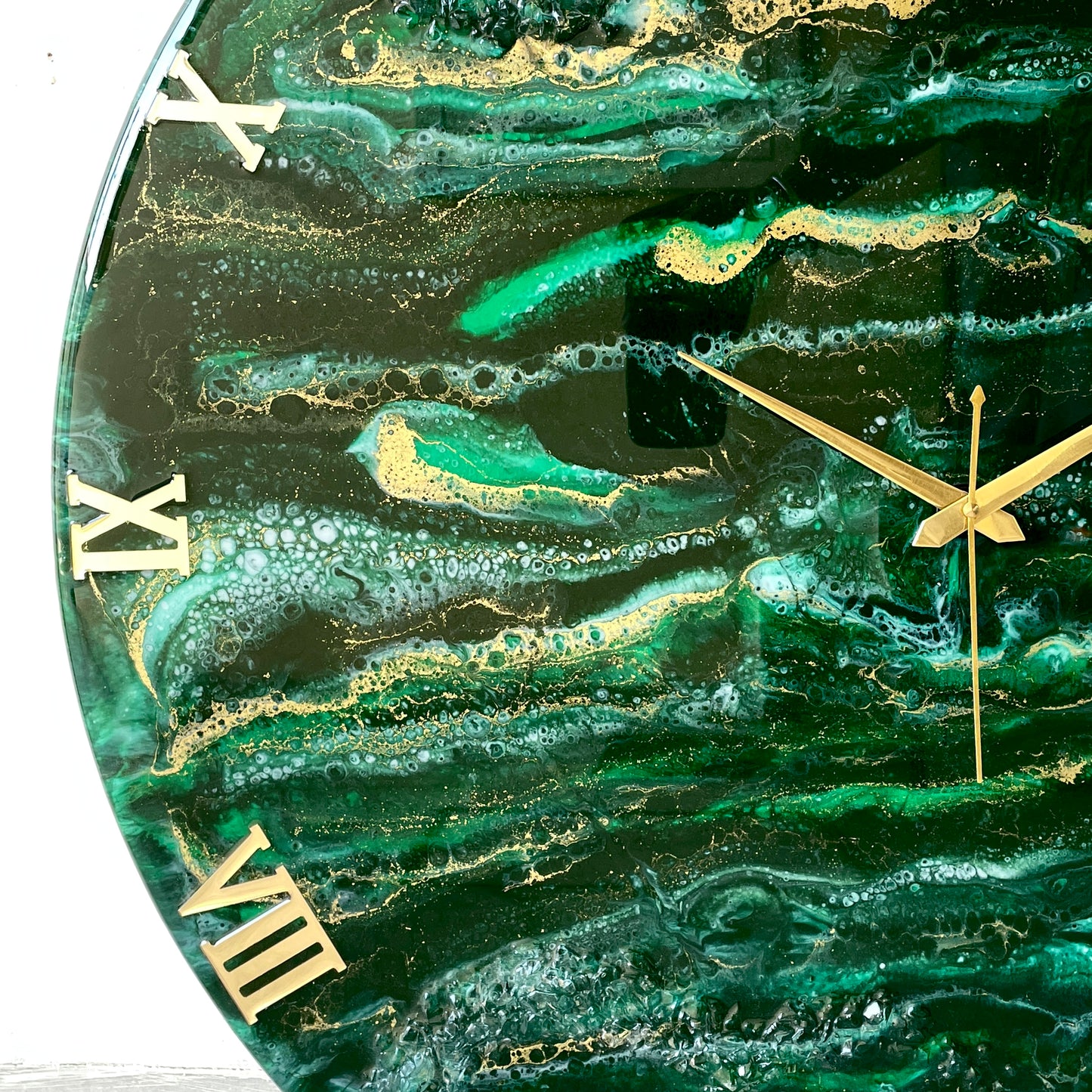 Green Desert Silent Clock