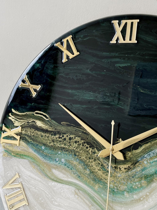 Royal Green Silent Clock