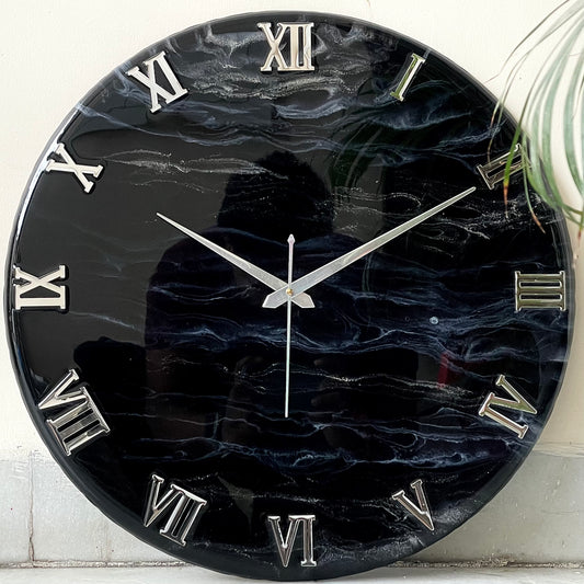 Black Forest Silent Clock