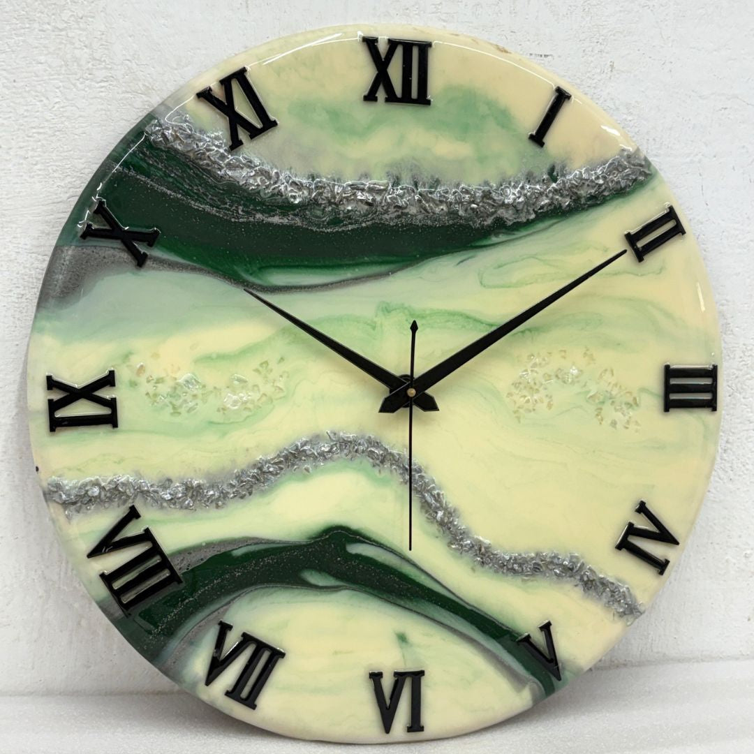 Ivy silent clock 17.5 inches (CS)