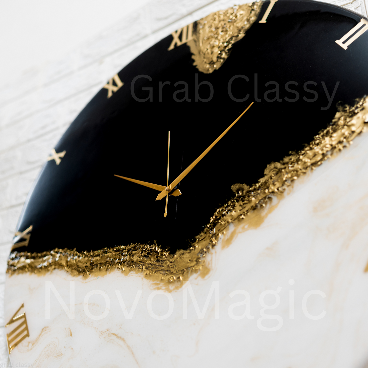 Black Peak Silent Clock 30cm