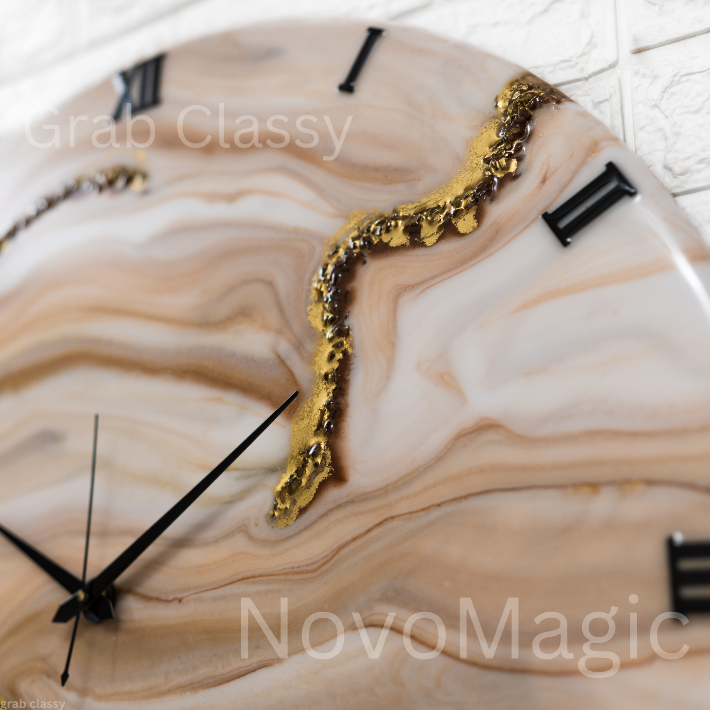 Sandy Resin Silent Clock 30cm