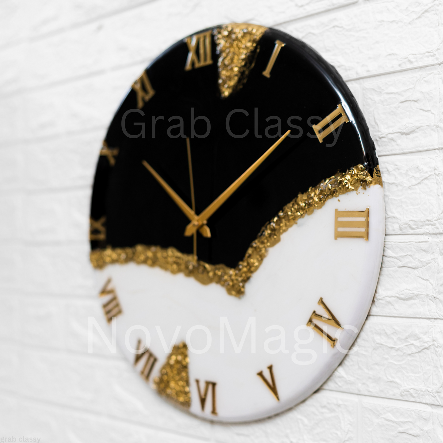 Black Peak Silent Clock 30cm
