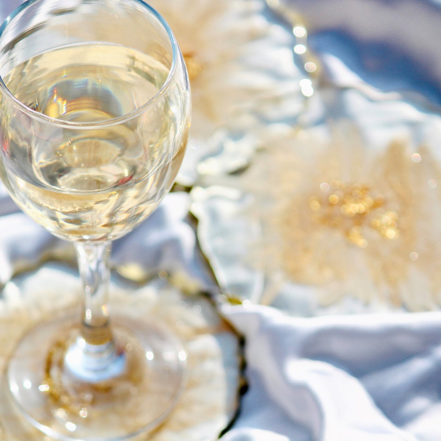 Abstract Handmade Champagne/White Tray With Six Coasters