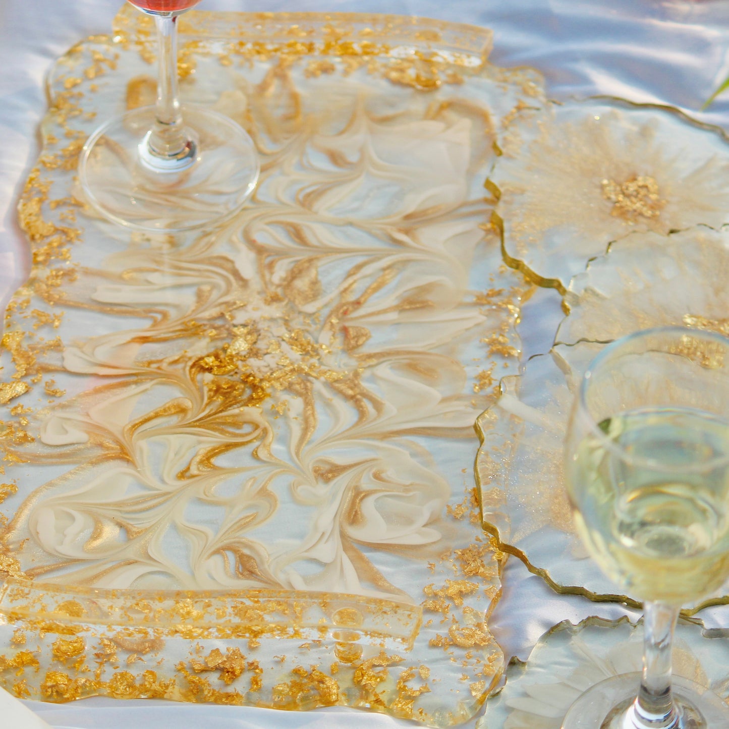 Abstract Handmade Champagne/White Tray With Six Coasters