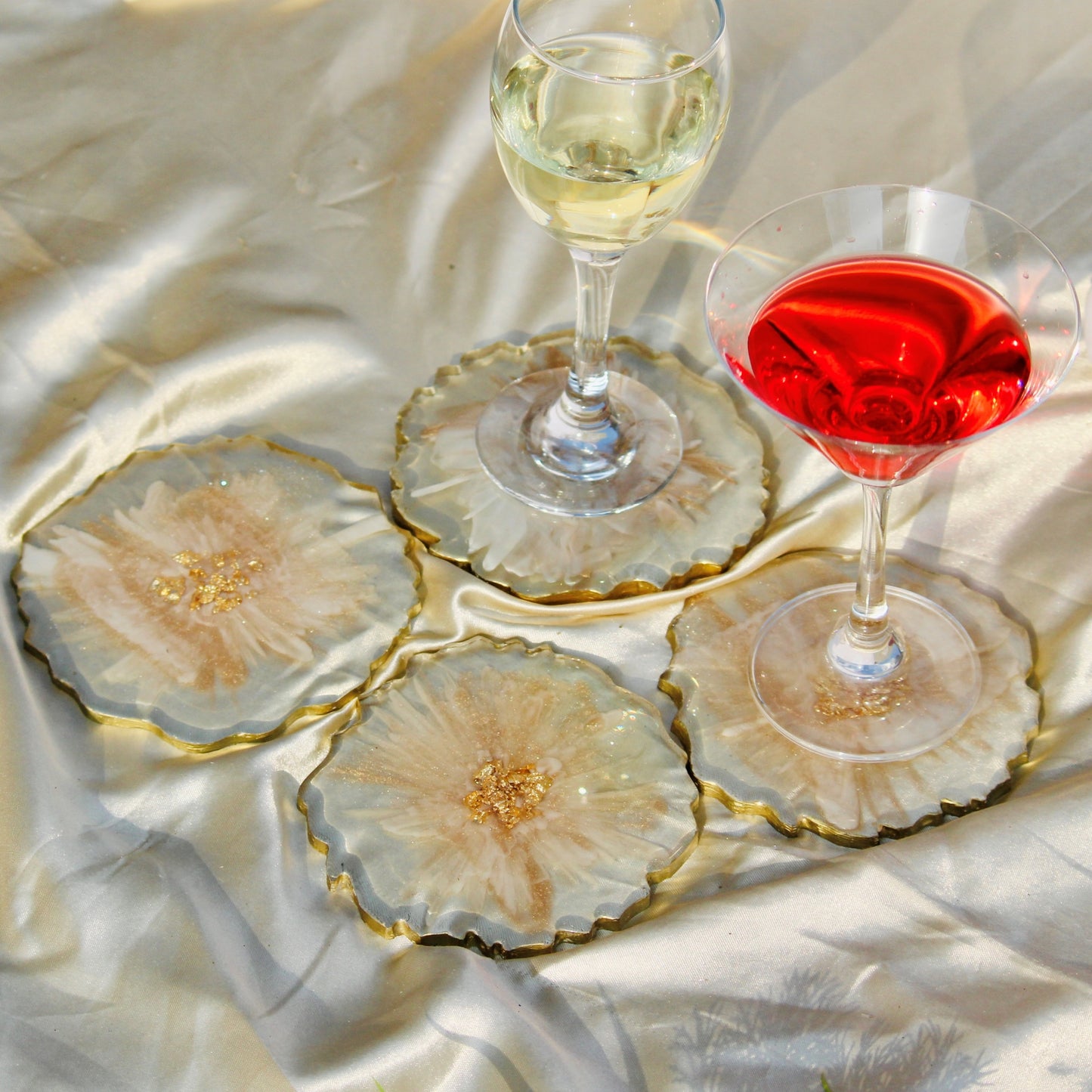Abstract Handmade Champagne/White Tray With Six Coasters