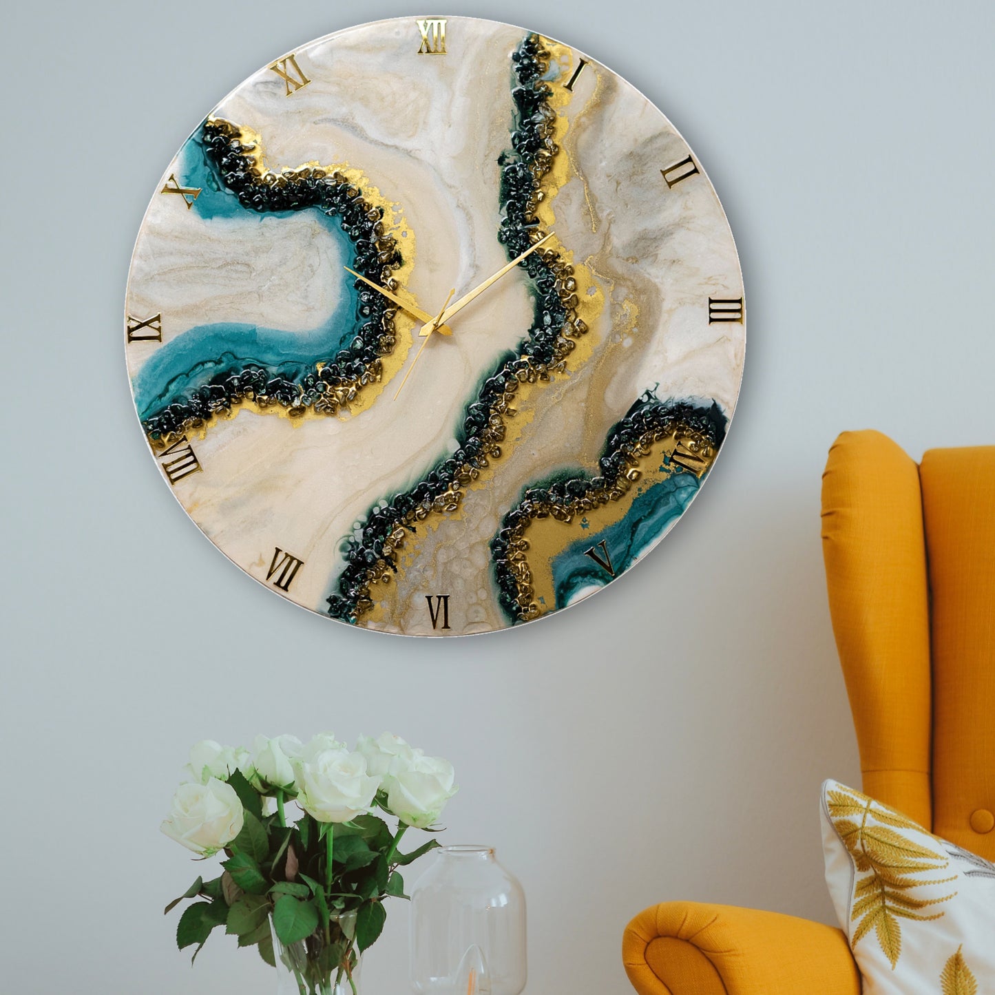 Curvy Green Shiny Marble Finish Wall Clock