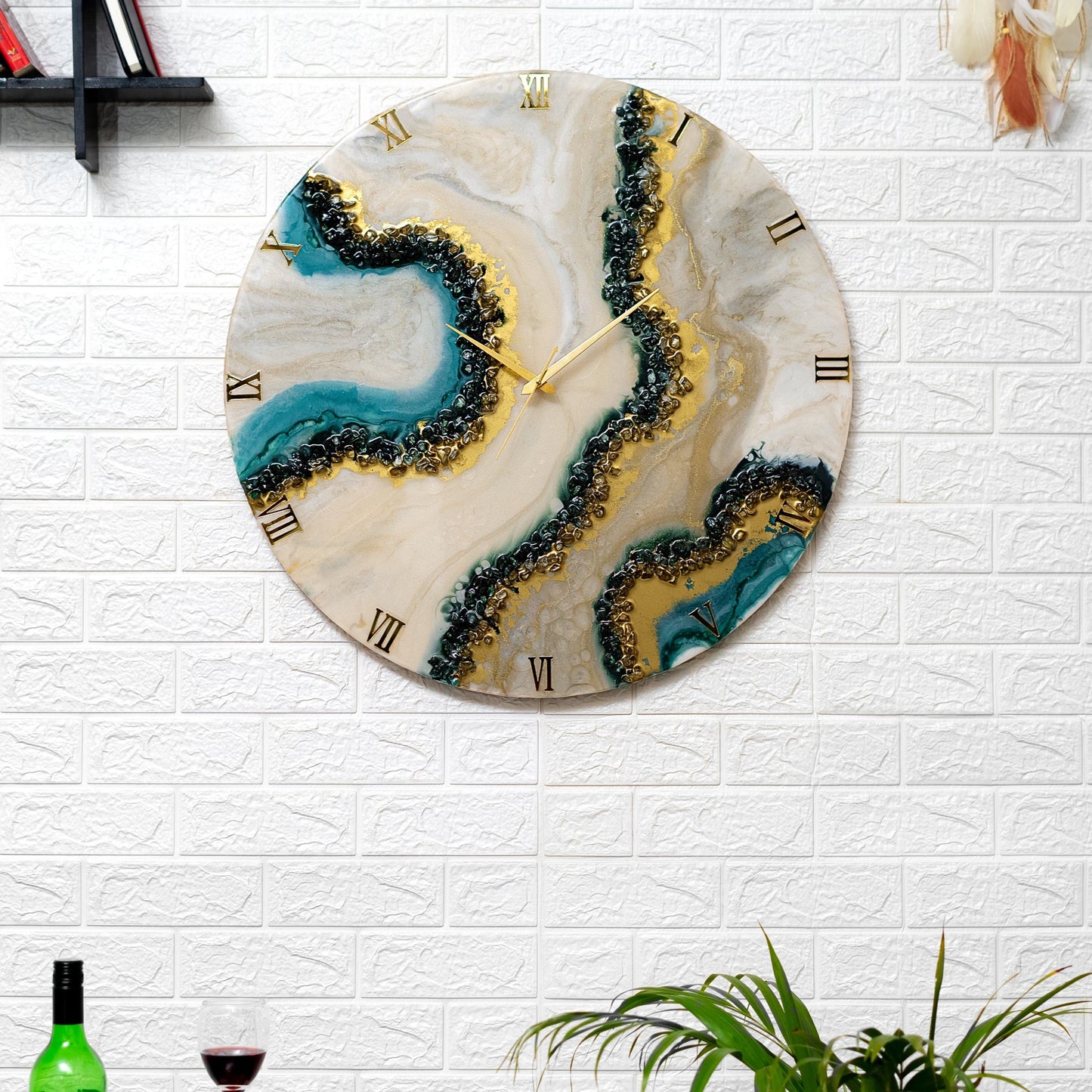 Curvy Green Shiny Marble Finish Wall Clock