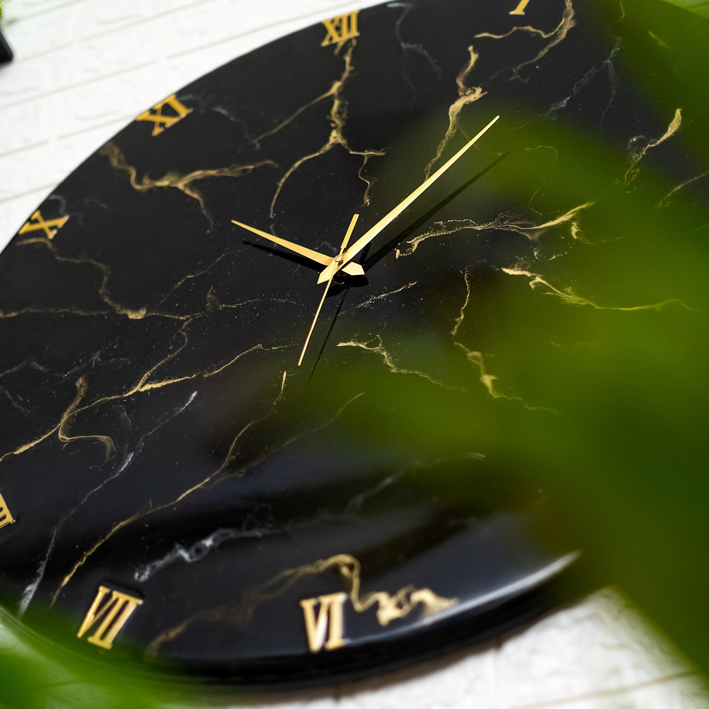 Black Marble Finish Silent Resin Clock