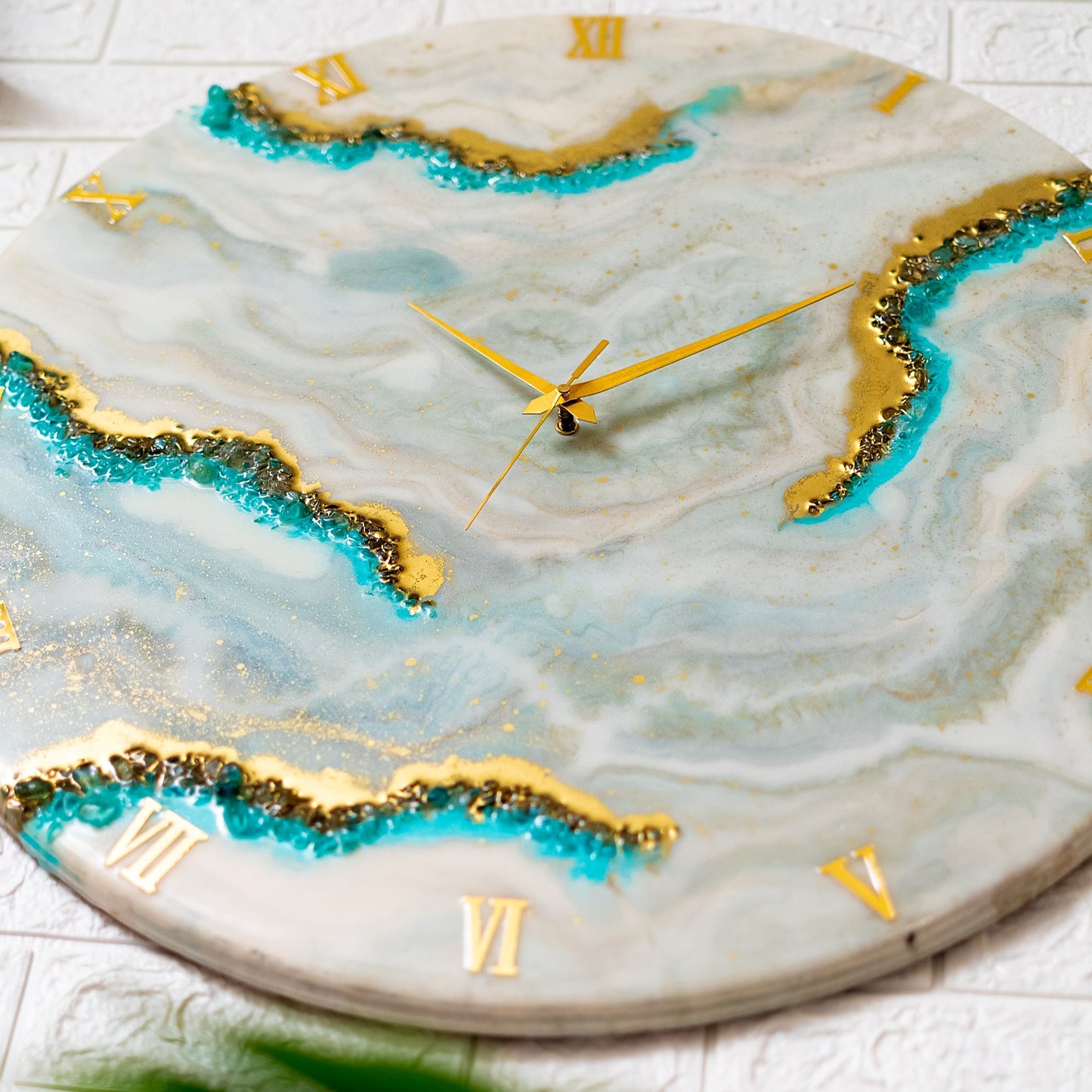 Oasis Silent Resin Wall Clock