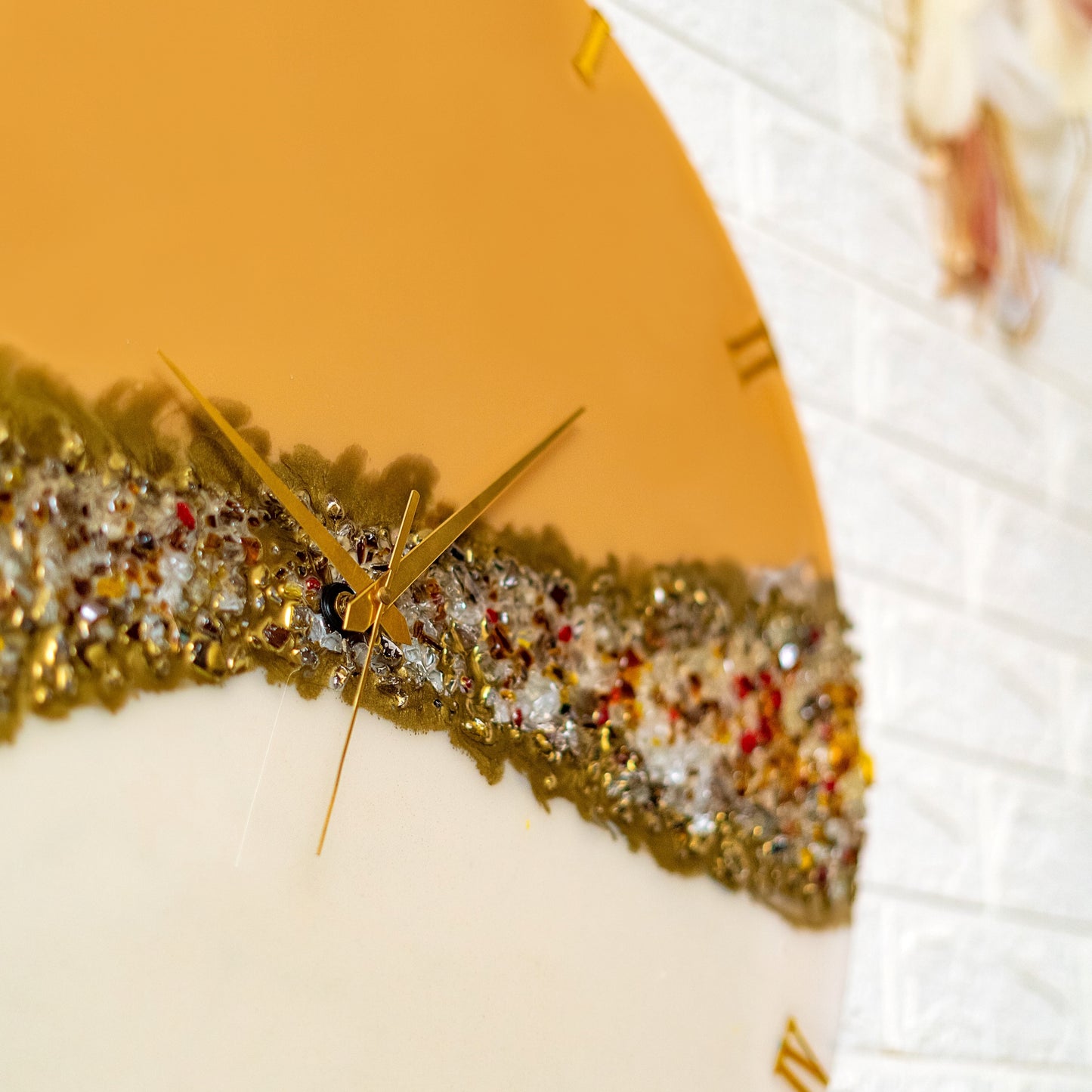 The Crown Silent Resin Wall Clock