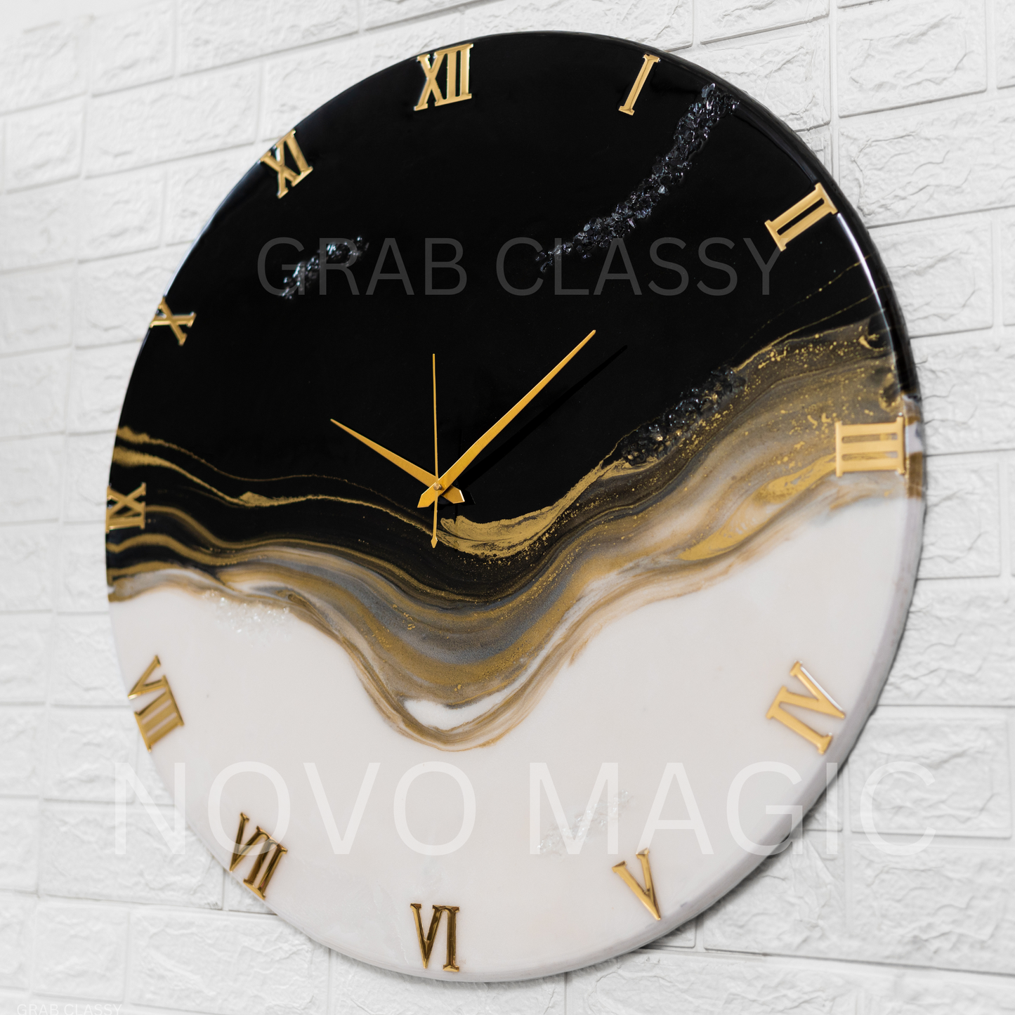 Ticking Thunder Silent Clock BLACK WHITE