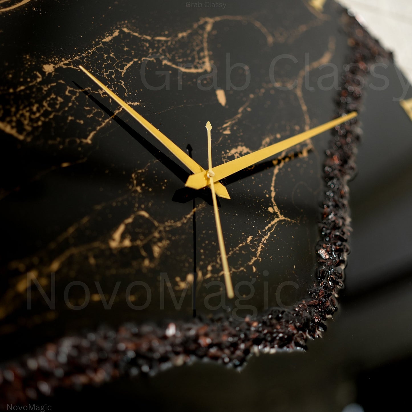 Black Stunner Large Silent Clock