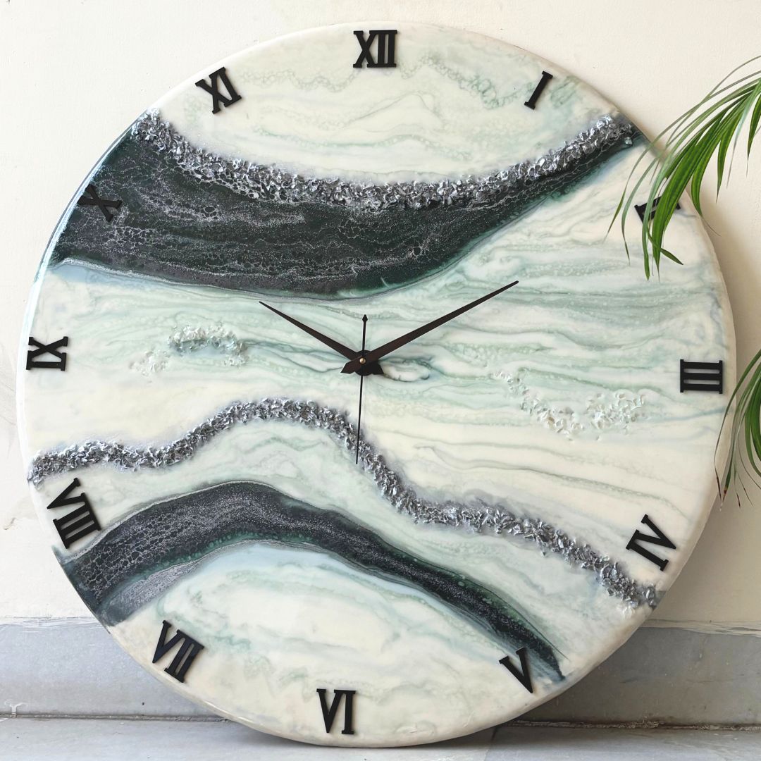 *Ivy Clock Large 27 Inches