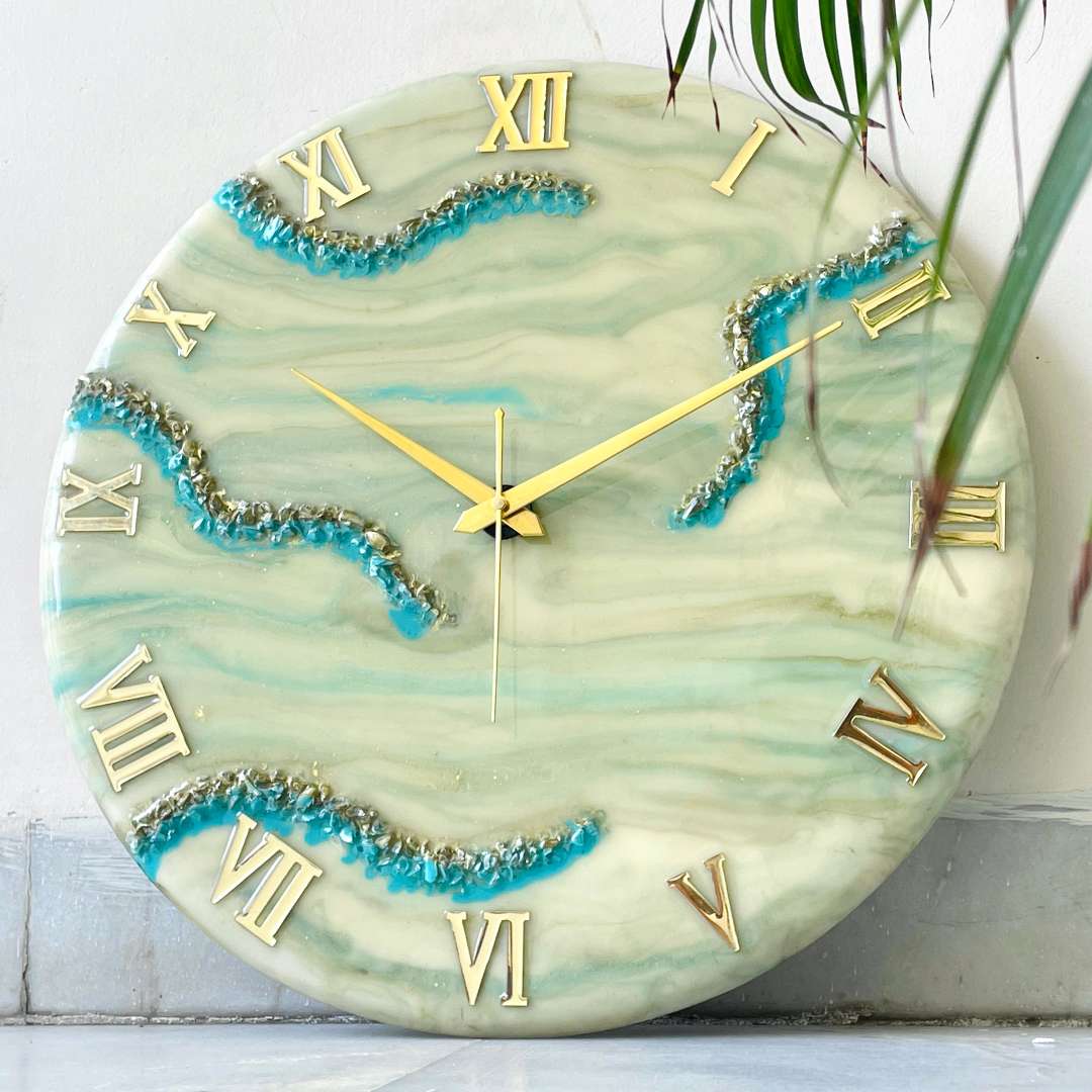 *Oasis Silent Clock 17.5 inches