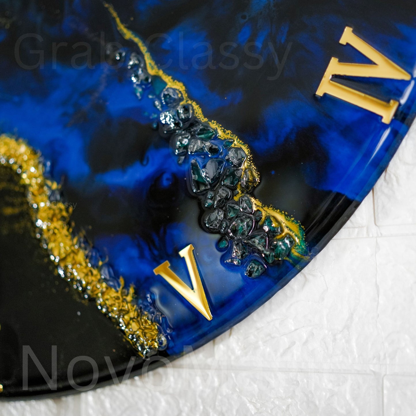 Blue Stunner Medium Size Silent Clock 17.5 Inches