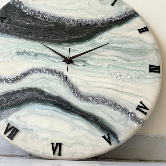 *Ivy Clock Large 27 Inches
