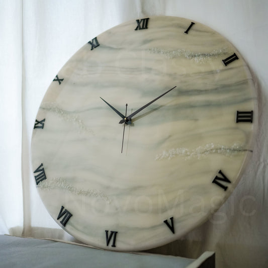 Silver Desert Medium Size Silent Clock 17.5 Inches