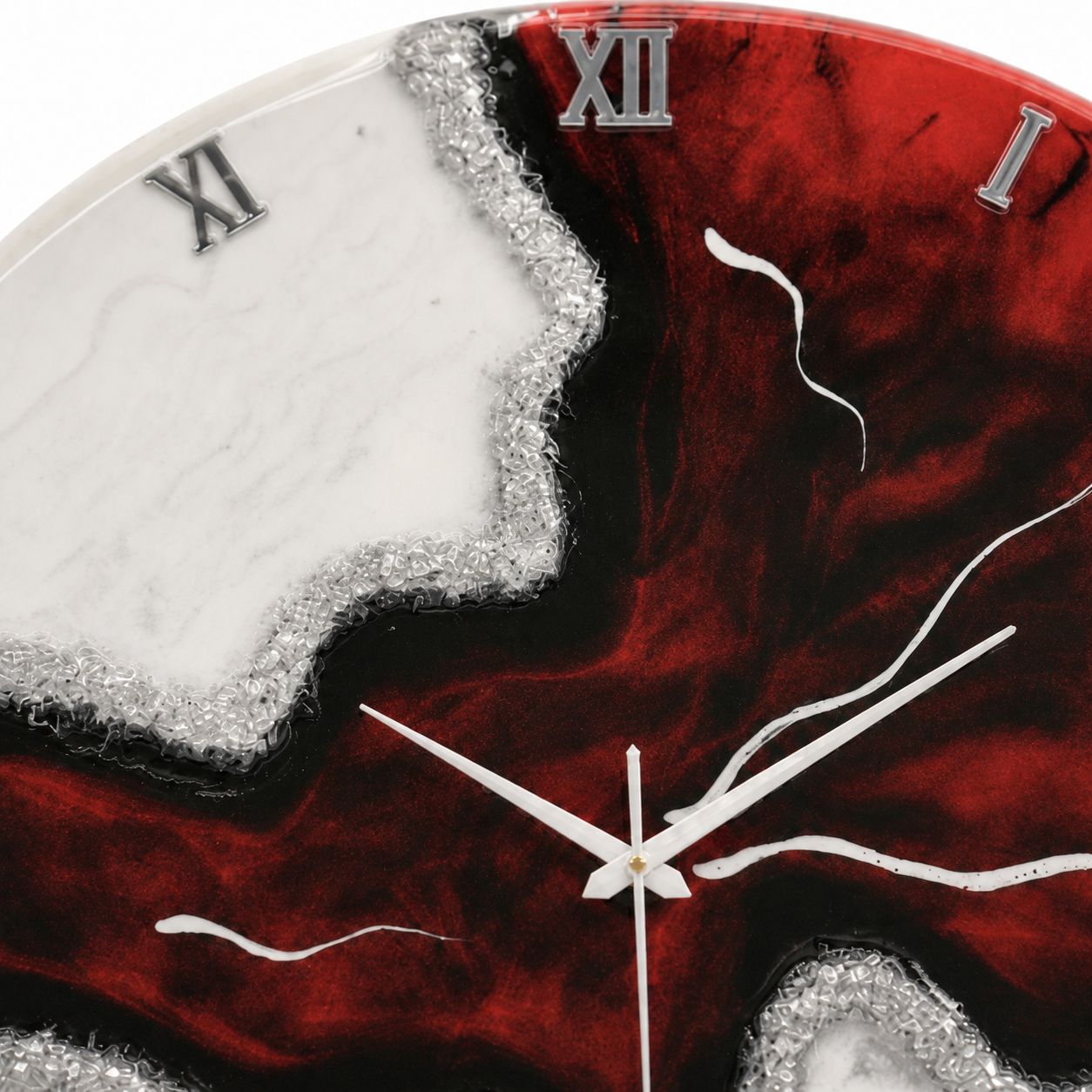 Crimson rift silent clock 17.5 inches