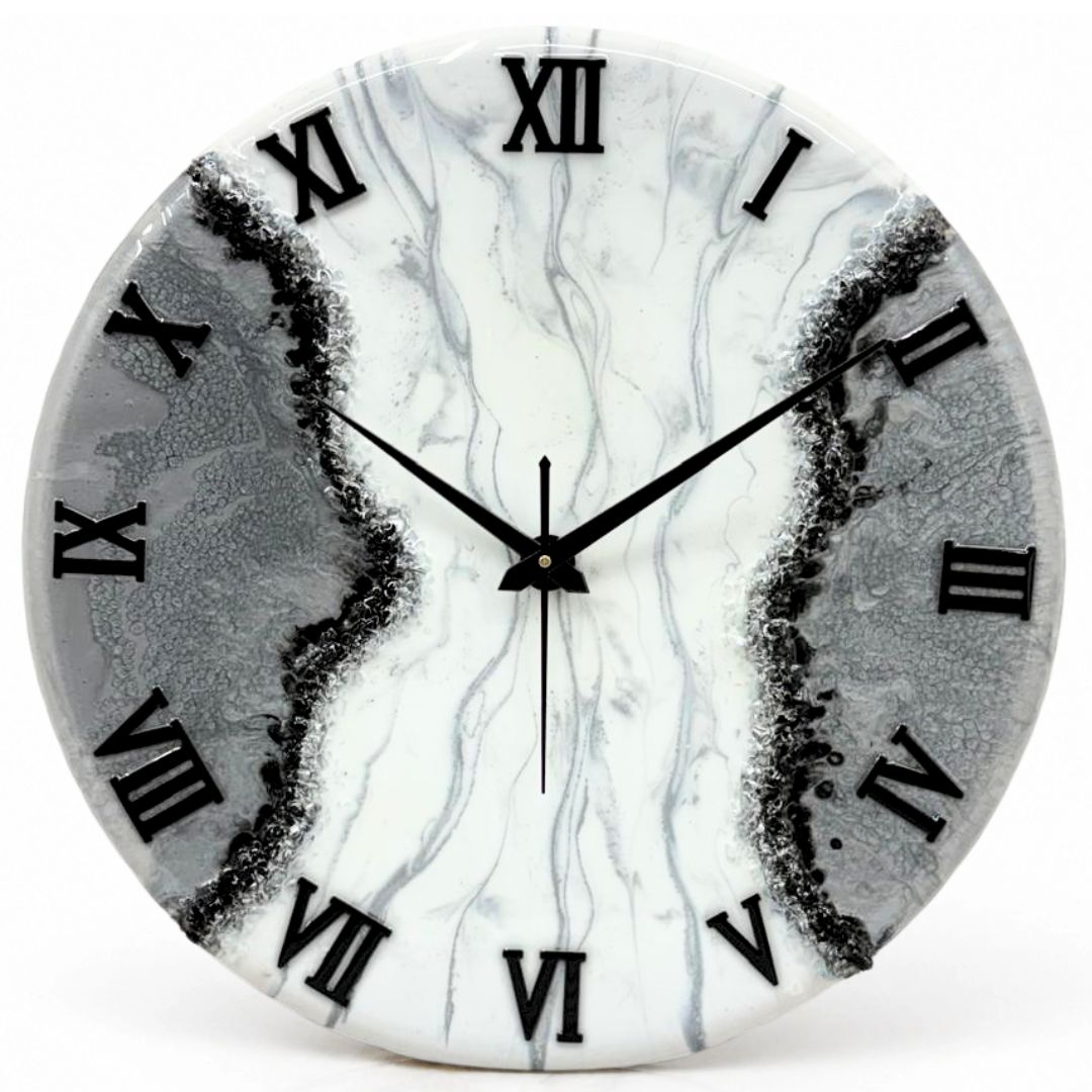 New Silver Geode 17.5 inches Cs