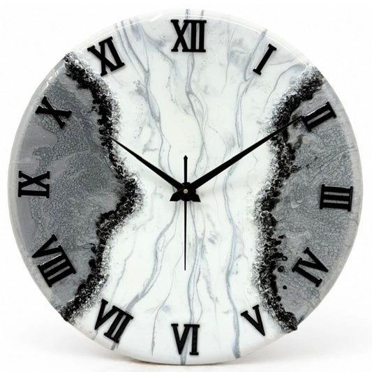 New Silver Geode 17.5 inches Cs