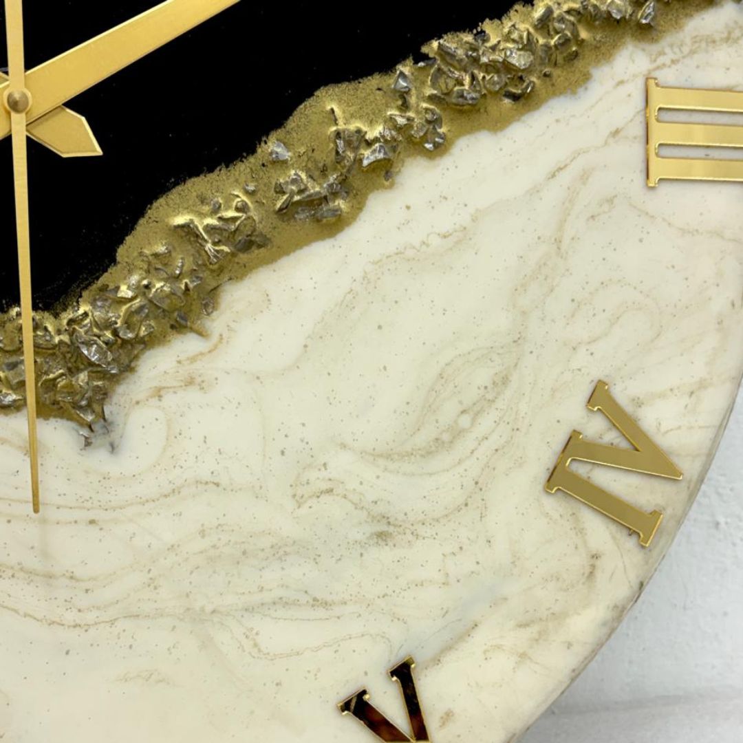 Gold Peak  Clock 17.5 inches (CS)