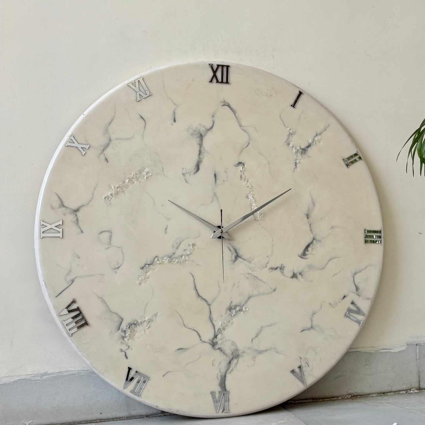 *Silver Dust Clock Large 27 Inches