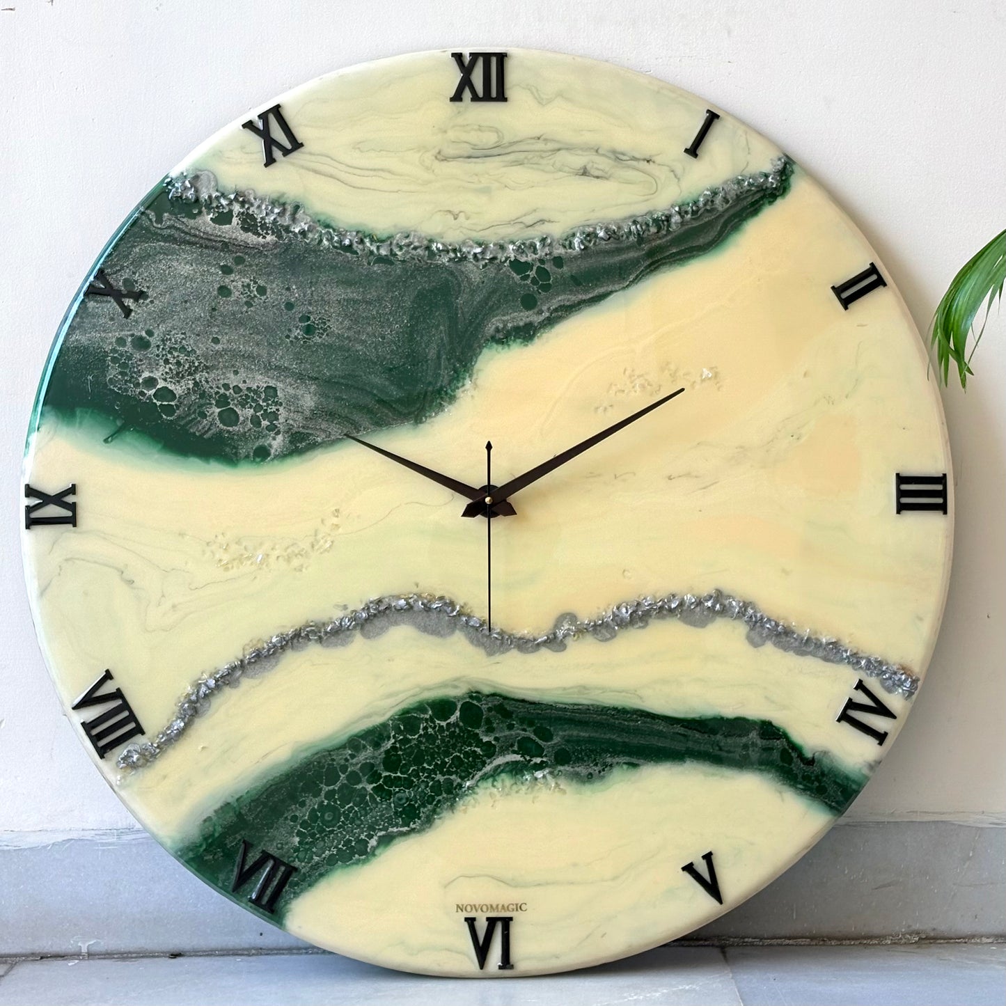*Ivy Clock Large 27 Inches
