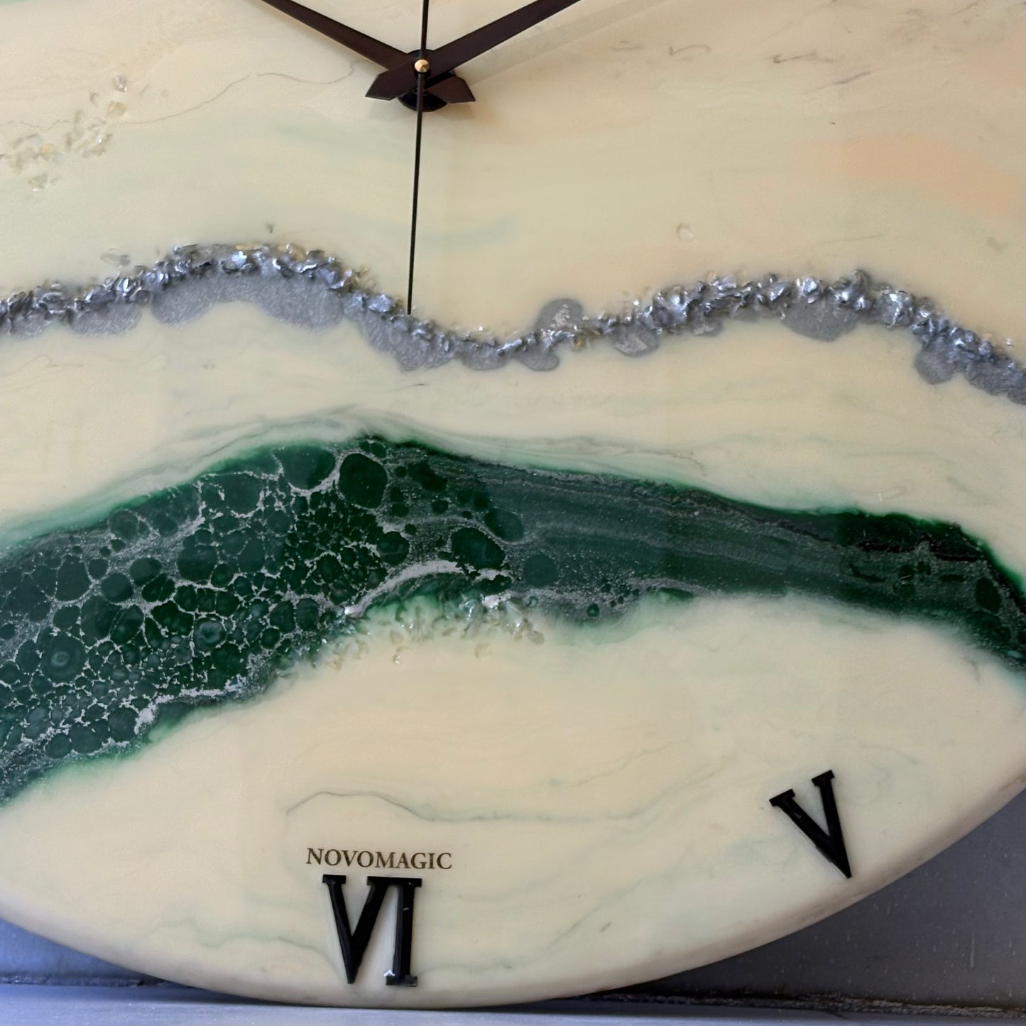 *Ivy Clock Large 27 Inches