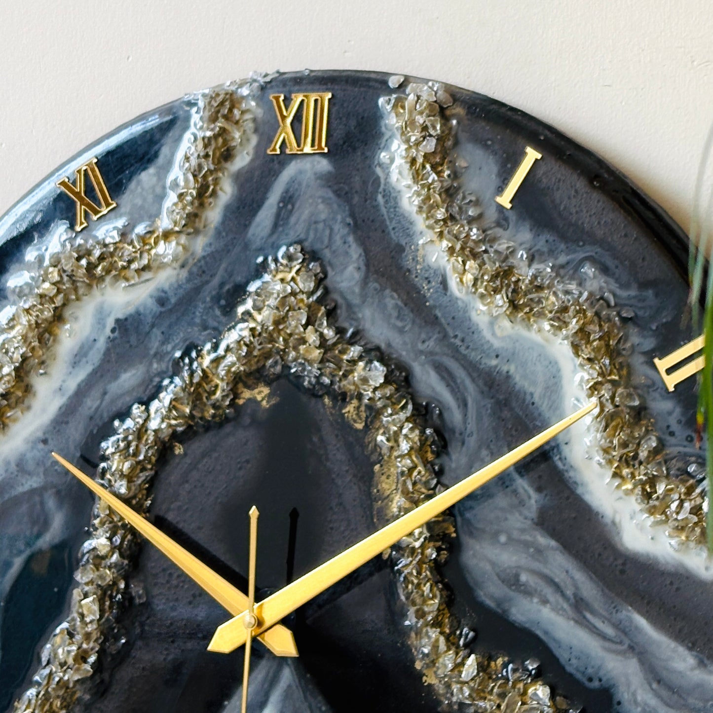 *Black Geode Silent Clock 17.5 inches